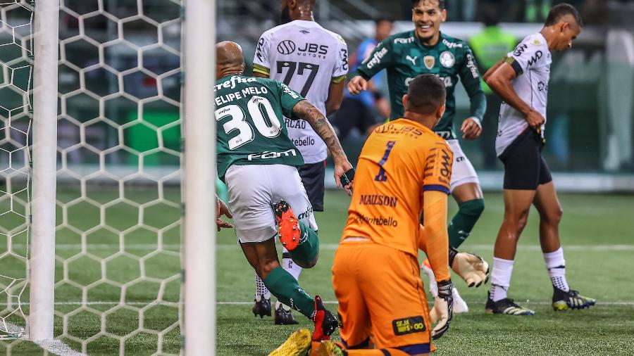Felipe Melo comemora gol da virada do Palmeiras contra o Sport - Marcello Zambrana/AGIF