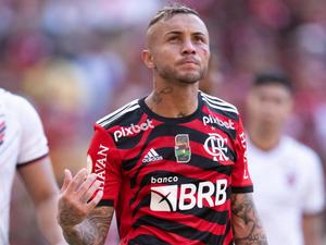 Flamengo on X: FIMMMMMMMMMMMMMMMM DE JOGO NO PARAGUAI! O Mengão goleia o  Olimpia por 4 a 1 com gols de Arrascaeta, Gabigol (2) e Vitinho no jogo de  ida das quartas de