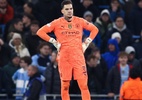 City abre 3 a 0, mas leva empate do Feyenoord com duas falhas de Ederson