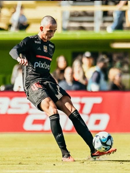 João Victor Carbone, zagueiro da base do Flamengo - Reprodução instagram