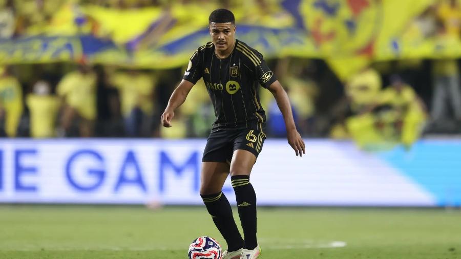 O brasileiro Igor Jesus em ação pelo Los Angeles FC