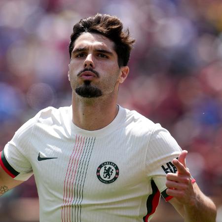 Pedro Neto comemora gol marcado pelo Chelsea contra o Flamengo no Mundial Pedro Neto comemora gol marcado pelo Chelsea contra o Flamengo no Mundial