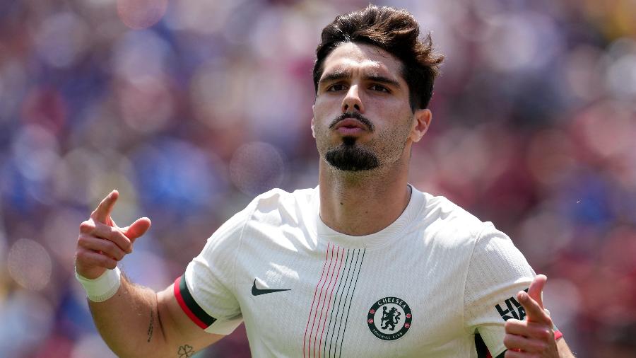 Pedro Neto comemora gol marcado pelo Chelsea contra o Flamengo no Mundial Pedro Neto comemora gol marcado pelo Chelsea contra o Flamengo no Mundial