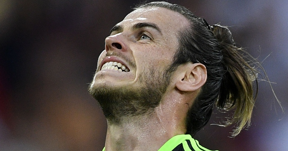 Gareth Bale durante jogo entre País de Gales e Portugal pela Eurocopa