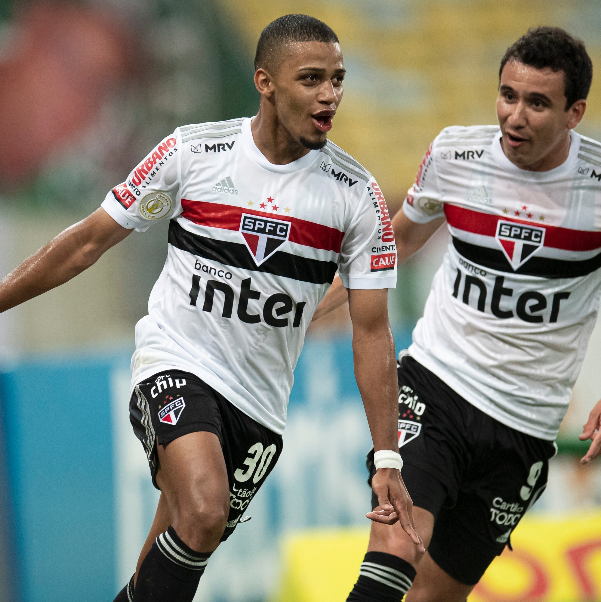 São Paulo precisa fazer jogo duro por Brenner, agora sob nova direção
