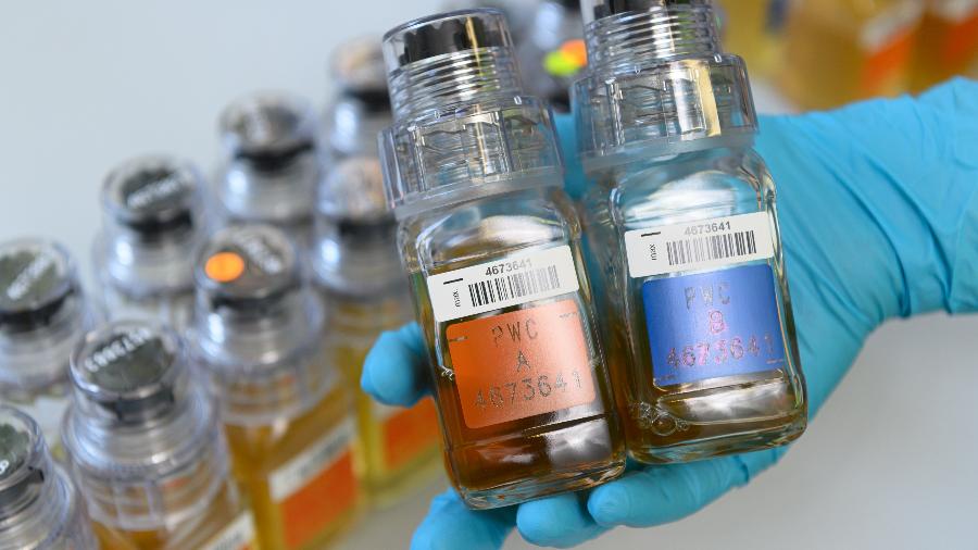 Frascos de coleta de urina para testes antidoping