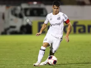 Lateral gerou briga no Santos e agora vai jogar em clube vizinho na A-4