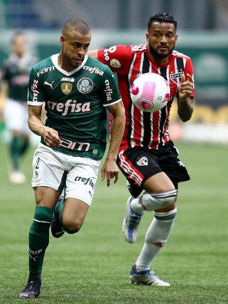 Palmeiras conta as horas para ser campeão e o São Paulo briga por um lugar na próxima Copa Libertadores - Carla Carniel/Reuters