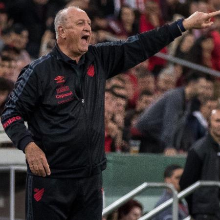 Felipão, técnico do Athletico-PR, contra o Palmeiras pelo Brasileirão - Robson Mafra/AGIF