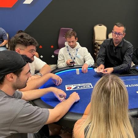 Torneio de pôquer da imprensa durante o EPT do Chipre, organizado pelo PokerStars