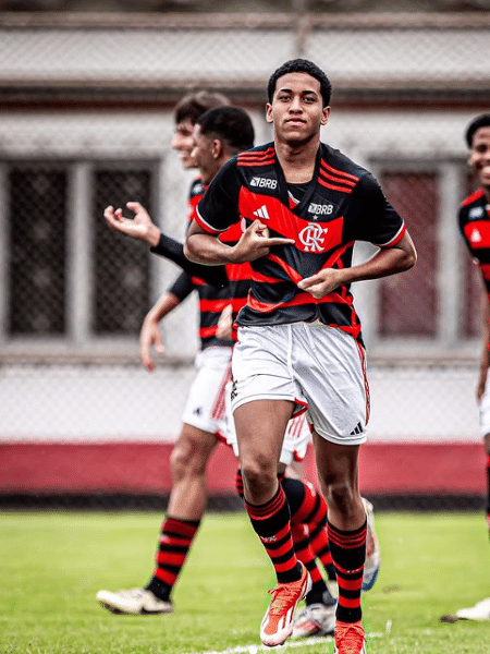 Joshua é joia da base do Flamengo - Reprodução/Instagram