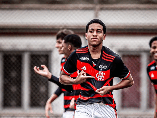 CRAQUE GERACIONAL? Joia do Flamengo deve renovar com o Flamengo; Confira