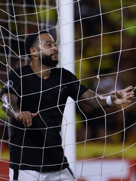 Corinthians precisará dos gols de Memphis Depay para evitar queda na pré-Libertadores Corinthians precisará dos gols de Memphis Depay para evitar queda na pré-Libertadores