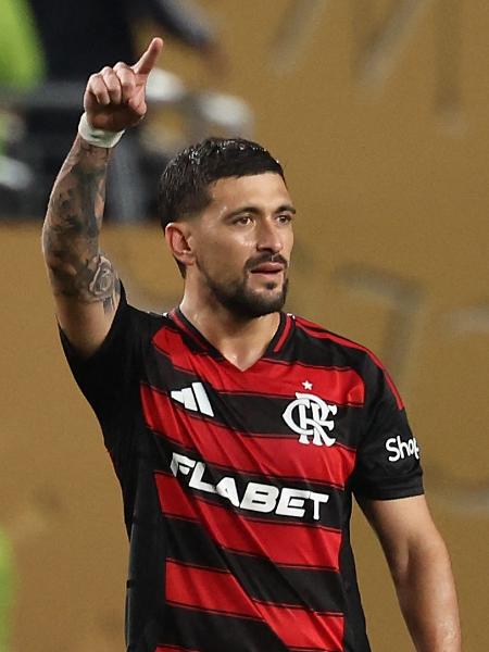Arrascaeta comemora gol do Flamengo sobre o Espérance em duelo do Mundial Arrascaeta comemora gol do Flamengo sobre o Espérance em duelo do Mundial