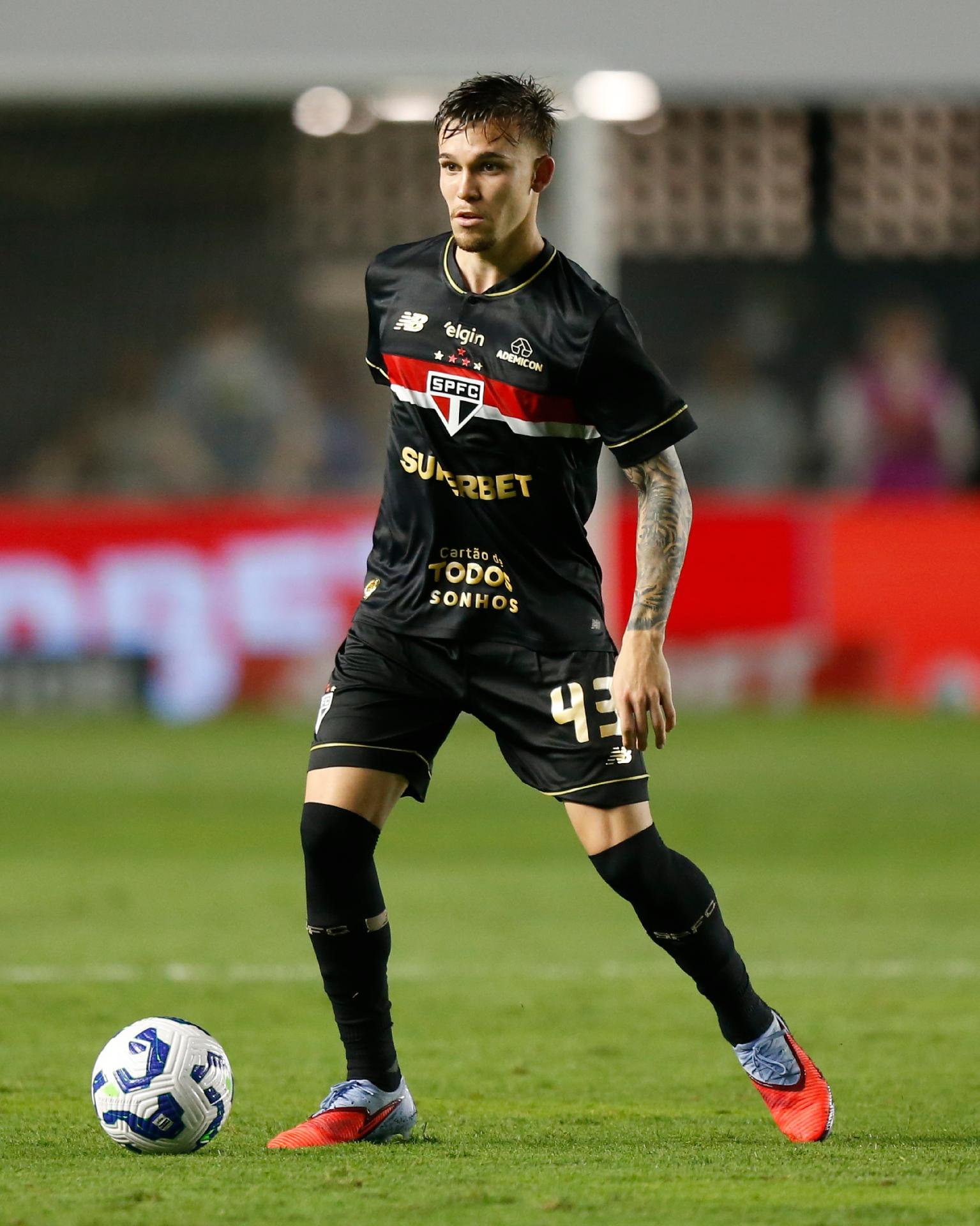 Felipe Negrucci está de saída do São Paulo, rumo ao Athletic-MG - undefined