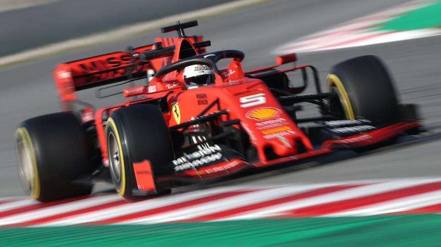 Sebastian Vettel testa carro da Ferrari durante a pré-temporada da F-1 2019, em Barcelona - Albert Gea/Reuters