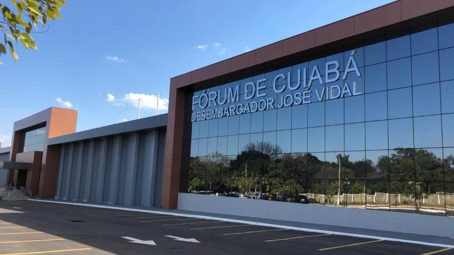 Fórum criminal de Cuiabá realizou uma audiência de custódia com o segurança do Uruguai acusado de assédio - Bruno Braz / UOL Esporte
