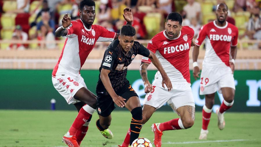 Shakhtar e Monaco disputam vaga na fase de grupos da Liga dos Campeões - Valery HACHE / AFP