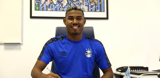 Botafogo fecha contratação do lateral Cuiabano junto ao Grêmio.