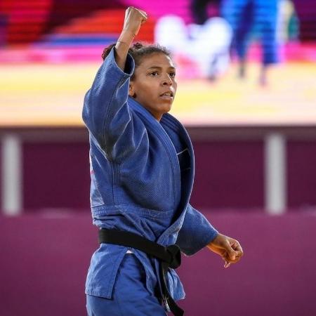 Judoca brasileira Rafaela Silva já tinha sido campeã mundial em 2013 - Reprodução/@timebrasil