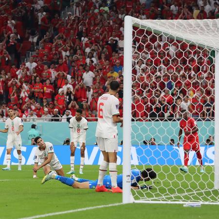 Nayef Aguerd, zagueiro de Marrocos, marcou gol contra em jogo diante do Canadá na Copa - Youssef Loulidi/Fantasista/Getty Images