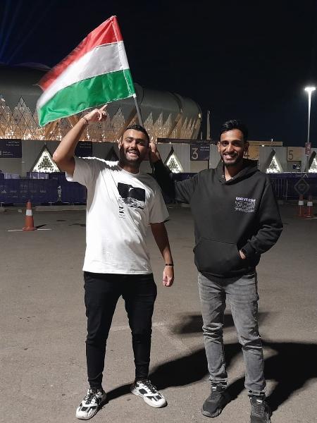 Nasser e Ahmed trabalham no estacionamento do King Abdullah e se encantaram com o Fluminense