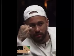 Neymar recusa convite para balada e mostra aliança: 'Me aposentei'