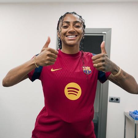 Kerolin foi vendida do Manchester City, da Inglaterra, ao Barcelona, da Espanha, em transferência recorde