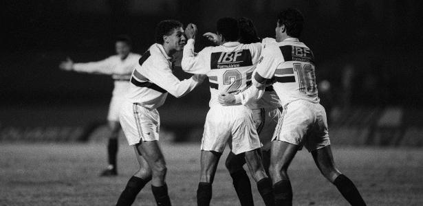 São Paulo em ação na temporada 1993: equipe conseguiu virada histórica na Libertadores