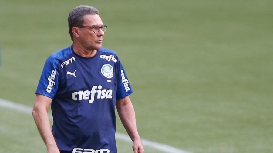 Vanderlei Luxemburgo comanda o Palmeiras na partida contra o Flamengo - Marcello Zambrana/Marcello Zambrana/AGIF