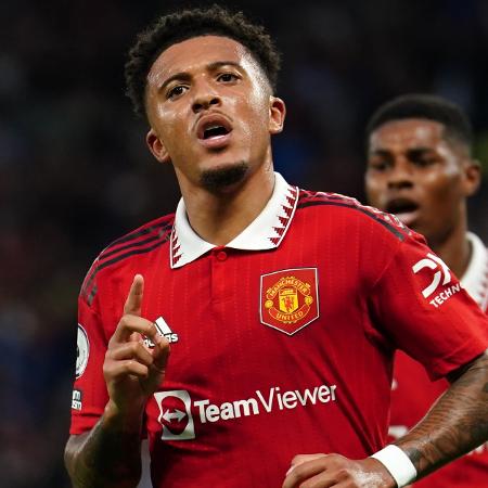 Jadon Sancho comemora gol marcado pelo Manchester United na partida diante do Liverpool, válida pelo Campeonato Inglês
