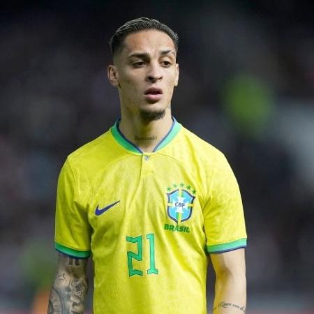 Antony em ação pela seleção brasileira no amistoso contra o Marrocos