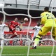 Liverpool e Brighton vencem e perseguem o l&iacute;der Manchester City