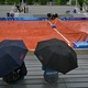 Veja como ficaram as arenas de skate e tênis por causa das chuvas em Paris