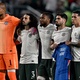 Chelsea dá aula de solidariedade no mundo da bola