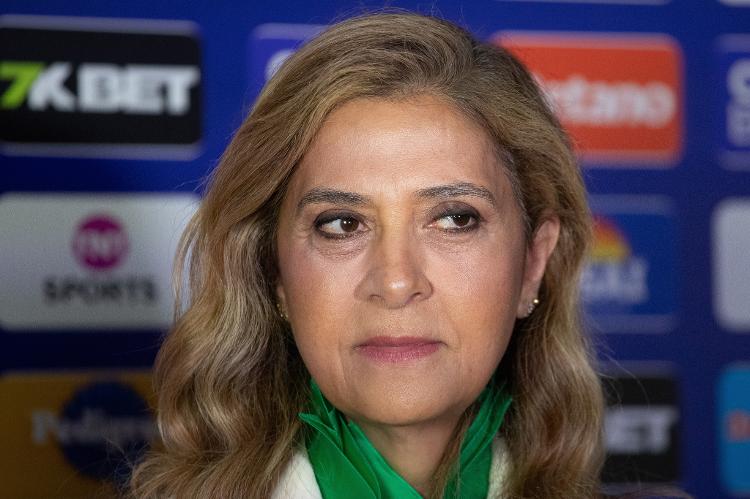 Leila Pereira, presidente do Palmeiras, em premiação do Paulistão 2026