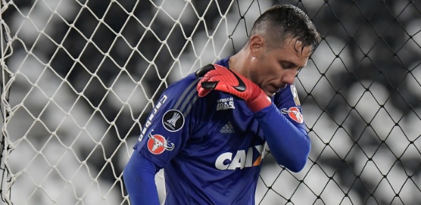 Goleiro Diego Alves falou pela primeira após três meses da polêmica  - Thiago Ribeiro/AGIF