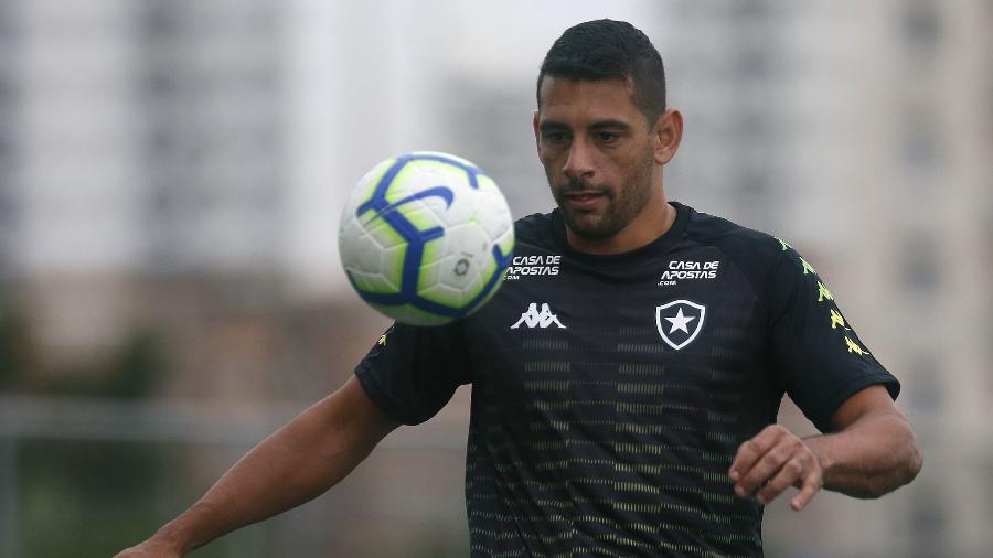 Diego Souza foi barrado por Alberto Valentim para jogo contra o Santos - Vitor Silva/Botafogo
