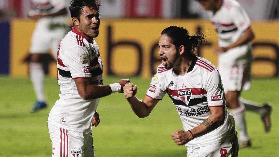 Benitez, jogador do São Paulo, comemora seu gol durante partida contra o Cuiabá - Ettore Chiereguini/AGIF