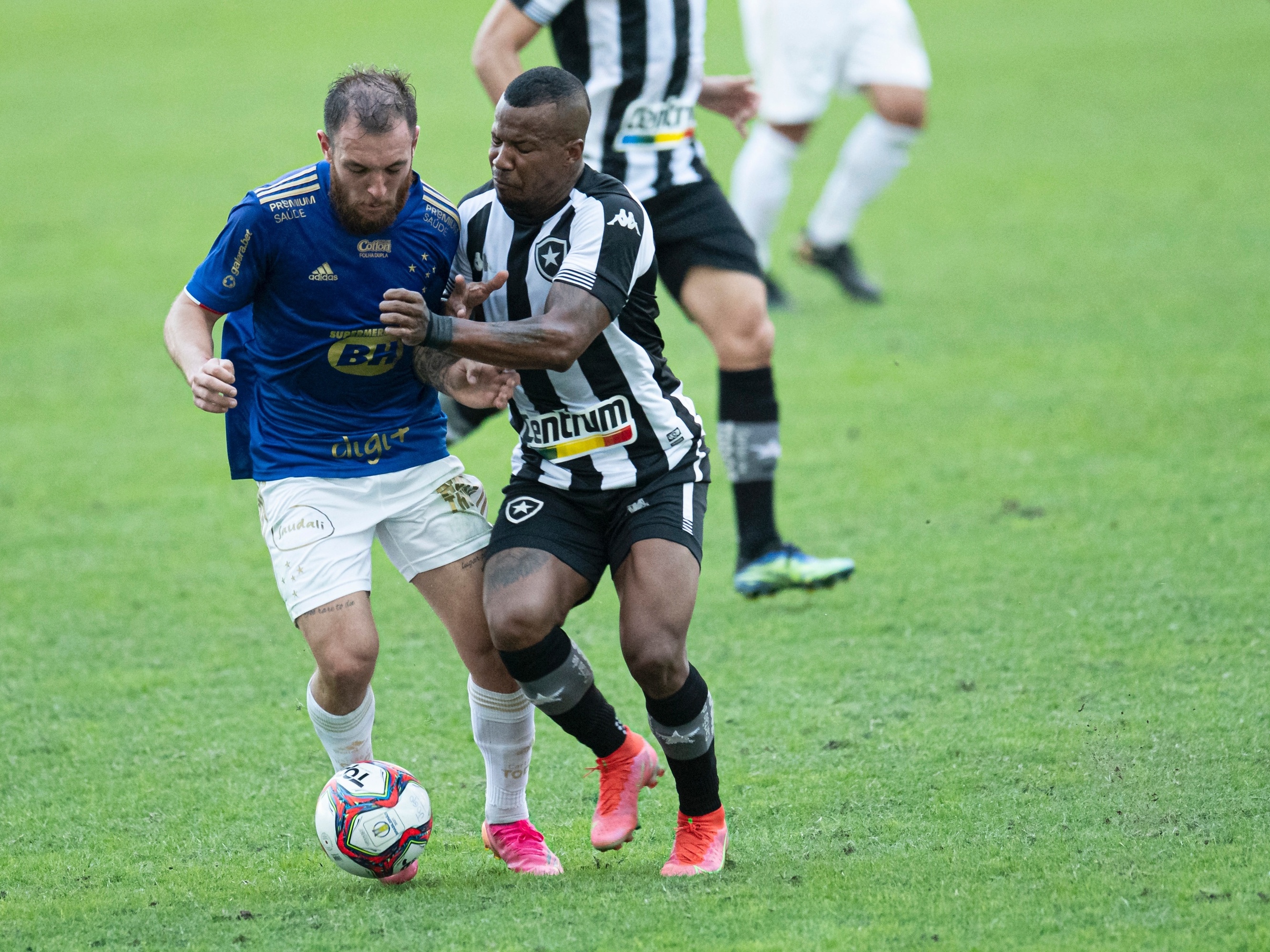 Com 3 De Chay E 2 De Moreno Bota E Cruzeiro Empatam Em Jogo De Seis Gols 10 07 2021 Uol Esporte