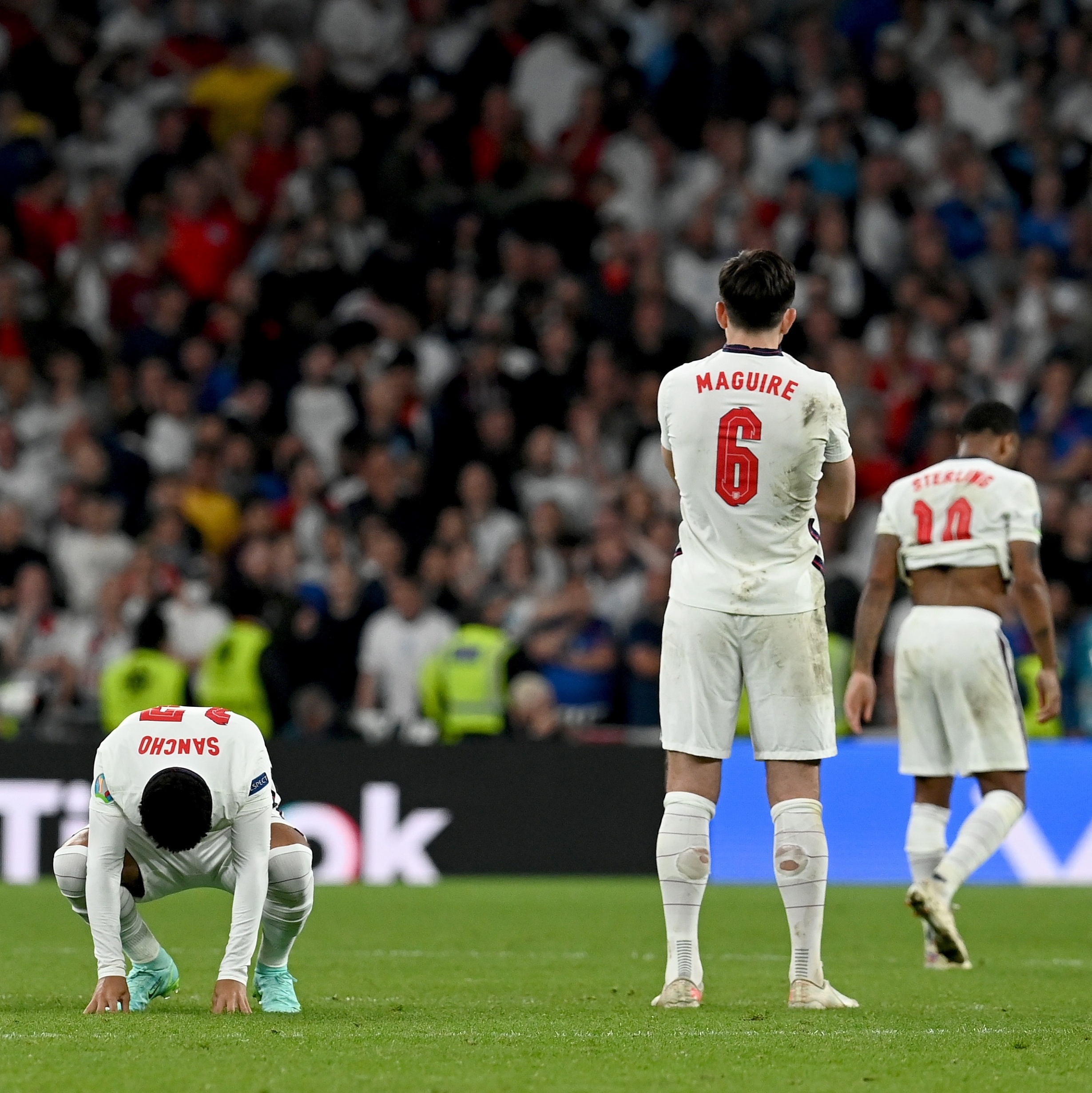 Letras.mus.br - O meio-campo é lugar dos craques Que vão