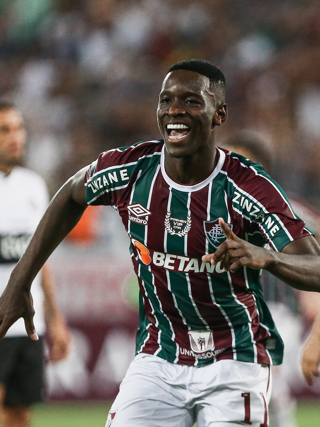 Qual o valor da venda do Luiz Henrique?