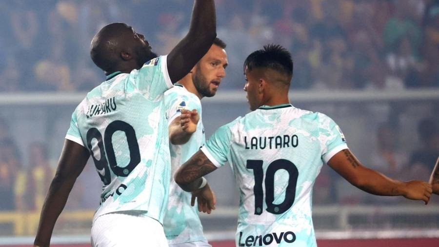 Lukaku comemora gol marcado na partida entre Inter de Milão e Lecce, pela primeira rodada da Série A - Maurizio Lagana/Getty