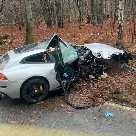 Ferrari de Michail Antonio, do West Ham, destruída em acidente