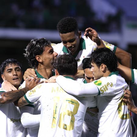 Richard Rios comemora gol pelo Palmeiras contra o Guarani pelo campeonato Paulista