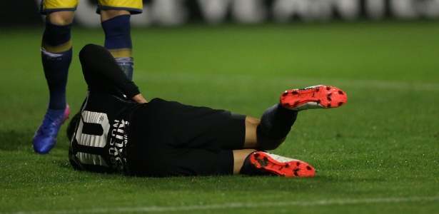 Jadson saiu lesionado no primeiro tempo de Avaí x Corinthians - Cristiano Andujar/AGIF
