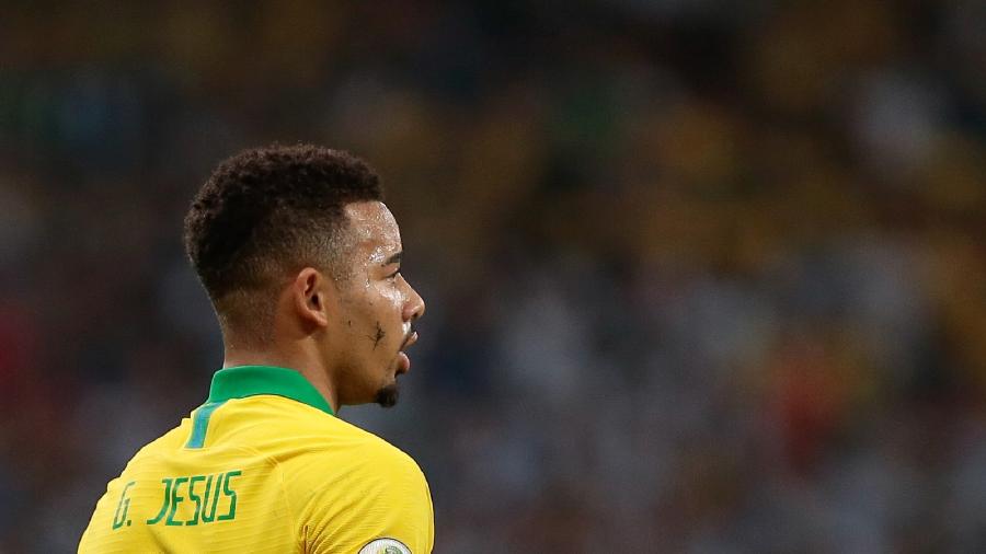 Gabriel Jesus perdeu um pênalti aos oito minutos do primeiro tempo do amistoso contra a Argentina - Marcello Zambrana/Agif