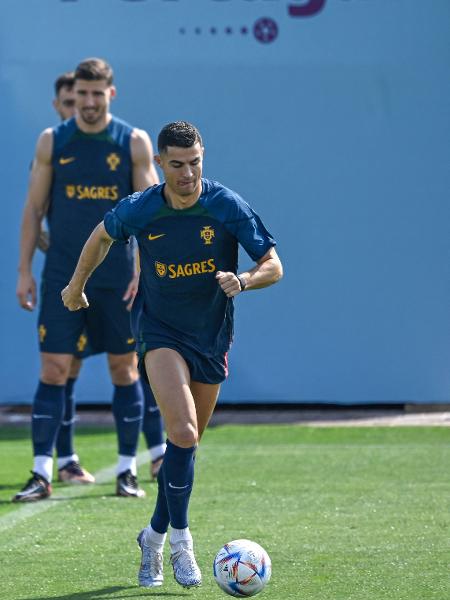 Cristiano Ronaldo durante treino da seleção de Portugal antes da estreia na Copa do Mundo no Qatar. 20/11/2022 - PATRICIA DE MELO MOREIRA/AFP