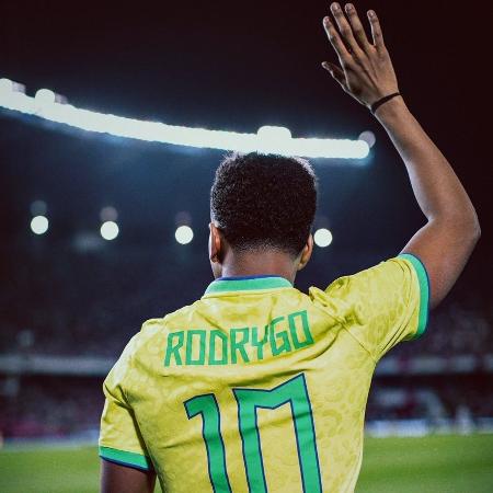 Rodrygo jogou com a camisa 10 da seleção brasileira na derrota para Marrocos - Divulgação