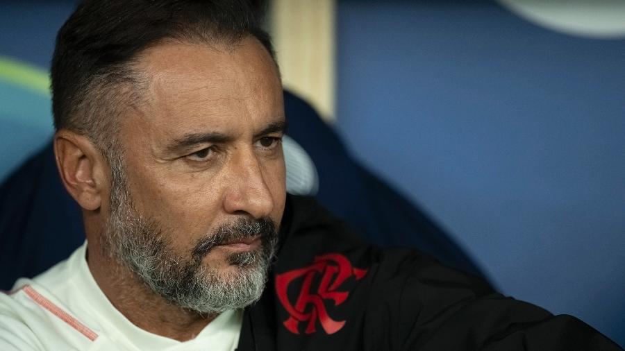 Vítor Pereira, técnico do Flamengo, durante o jogo contra o Fluminense, pela volta da final do Carioca - Jorge Rodrigues/Agência Estado